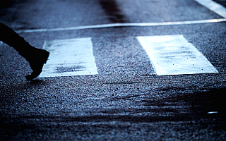 Nie udało się uratować 77-latki potrąconej na przejściu dla pieszych w Orzyszu. Sprawą zajmuje się policja i prokuratura Nie udało się uratować 77-latki potrąconej na przejściu dla pieszych w Orzyszu. Sprawą zajmuje się policja i prokuratura